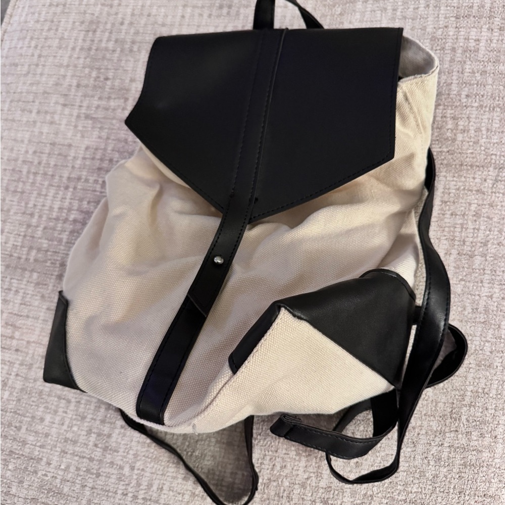 Deux Lux Black and Cream Bag